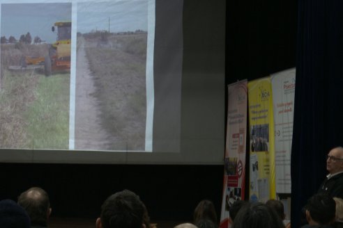 Jornada Caminos y Territorio en Crespo