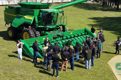 Jornada de Capacitación John Deere en Accion - COSECHA